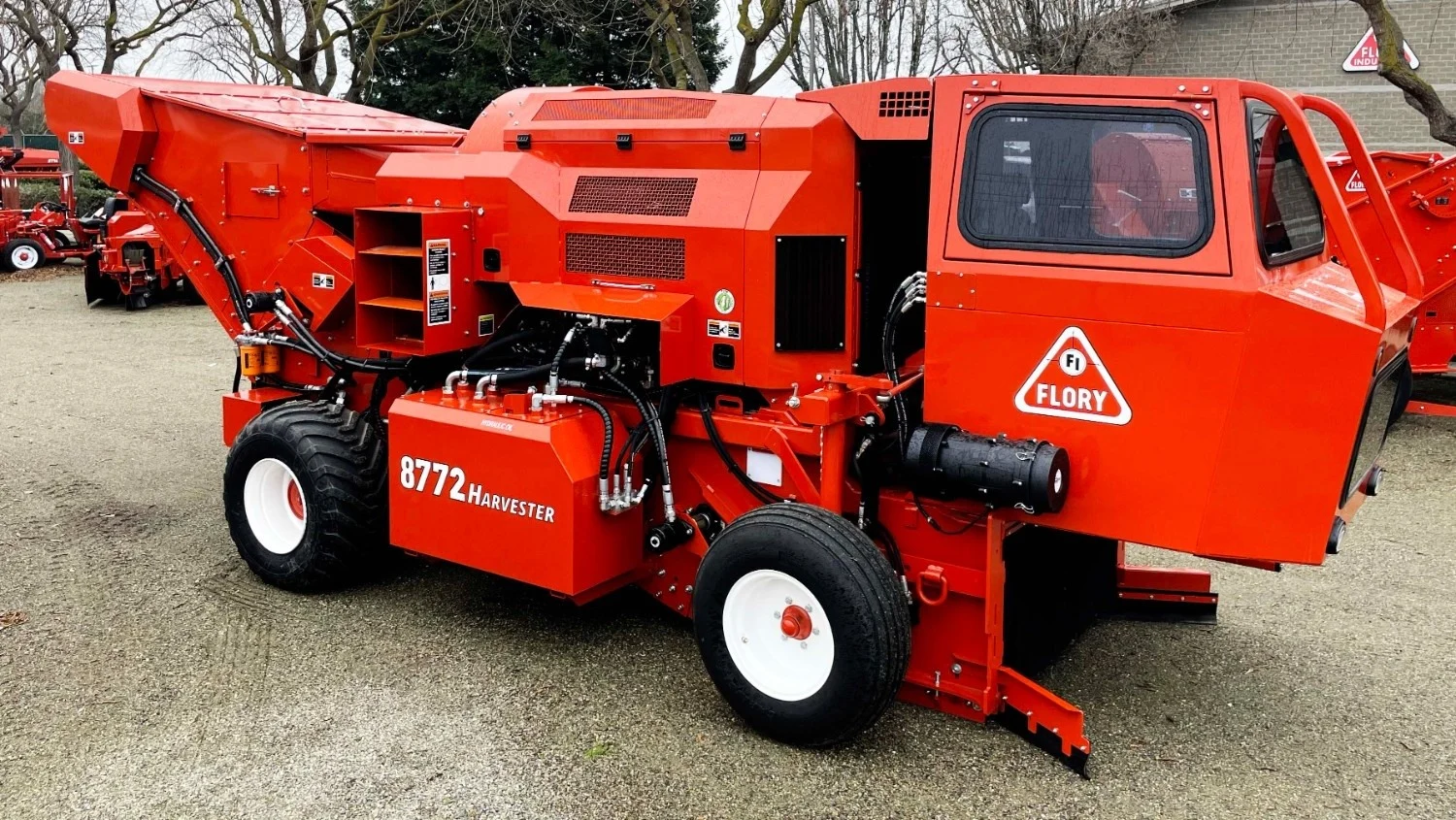 8772 Harvester 3