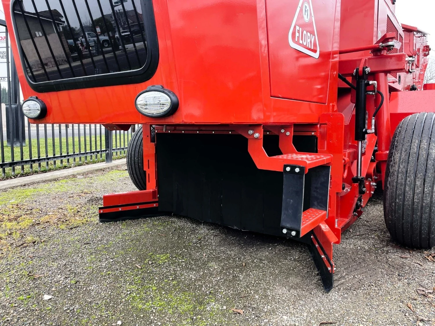 8772 Harvester 8